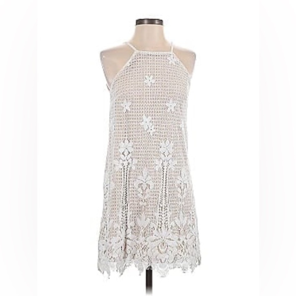Francesca’ Collection Flower Lace Dress, Size‎ XS Color White and Beige
